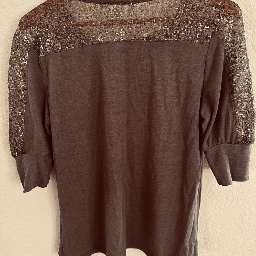 Top - Picture 4 of 4